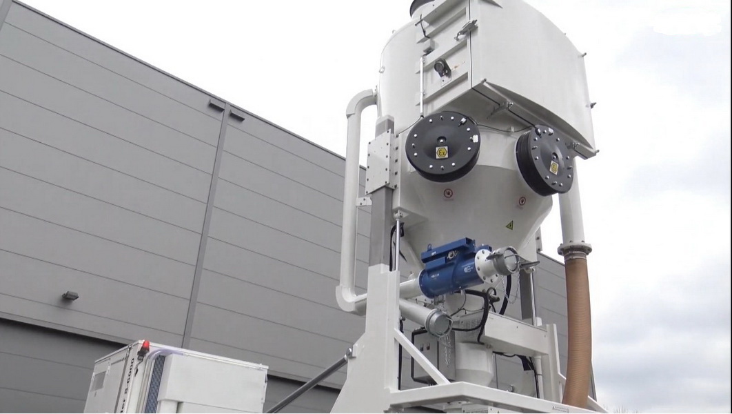 Профессиональный пылесос VacTrailer CatalystVac для обслуживания катализаторов